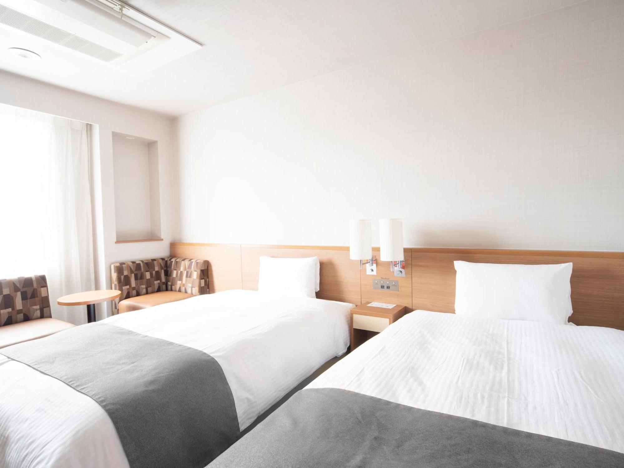 Vessel Inn Fukuyama Station Extérieur photo