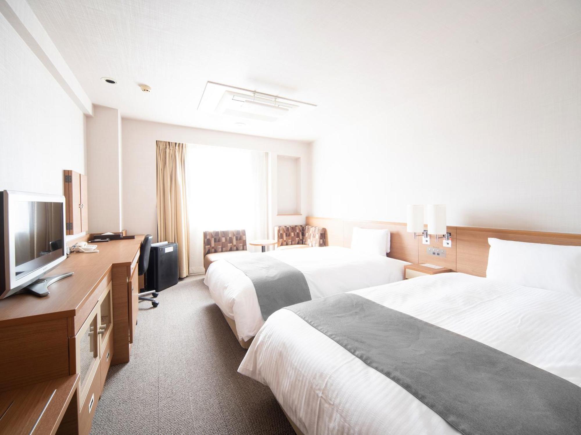 Vessel Inn Fukuyama Station Extérieur photo